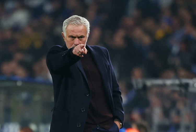 穆里尼奥：接下来踢皇马还是同样的阵容，就算赢了9分也很难出线