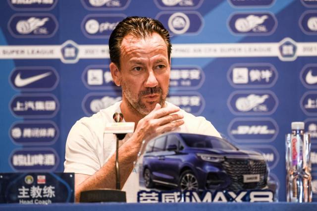 中超賽果-范加斯特轻松面对山东泰山 唐淼报销球队遇到麻烦